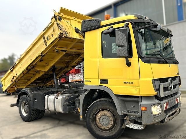 Camion-benne tricar MERCEDES-BENZ Actros 1844 K
