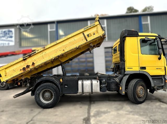 Camion-benne tricar MERCEDES-BENZ Actros 1844 K