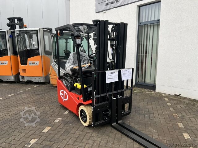 Elektrisk 4 -hjulig gaffeltruck EP TCL101
