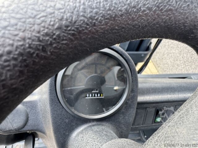 Linde H18T-03 trojitý stožiar 545 voľný zdvih bočný posuv 2002 6800 hodín LPG LINDE H18T-03 triplo 545 freelift sideshift 2002 6800uur LPG