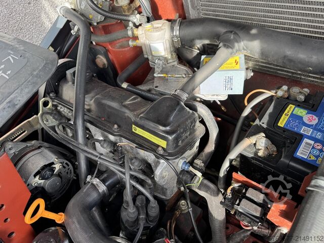 Linde H18T-03 trojitý stožiar 545 voľný zdvih bočný posuv 2002 6800 hodín LPG LINDE H18T-03 triplo 545 freelift sideshift 2002 6800uur LPG