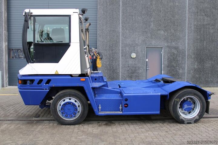 Термінальний тягач Terberg RT222