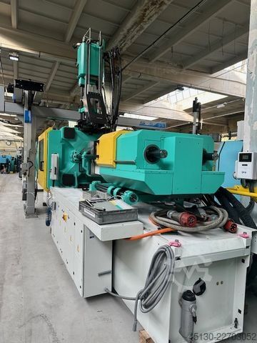 Sissepritsevormimis-masin Arburg 820S 4000-2100/400