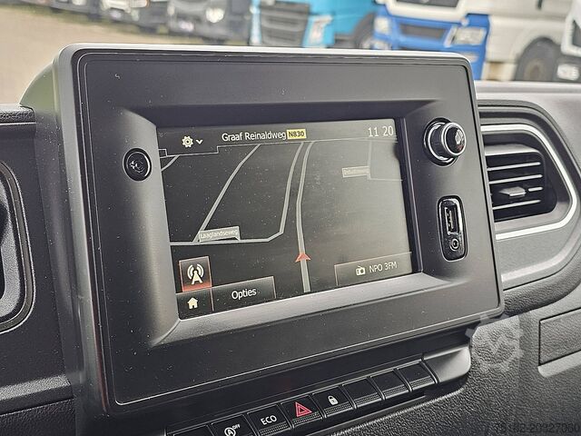 Mala RENAULT MASTER 2.3 Bakwagen Laadklep!