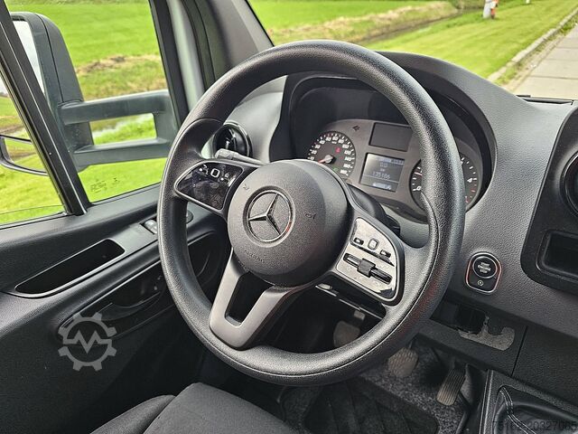 Koffer MERCEDES-BENZ SPRINTER 314 Bakwagen Laadklep!