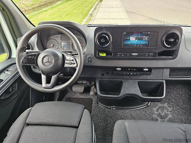 Kombi s vysokou strechou MERCEDES-BENZ SPRINTER 316 L3H2 Mbux Automaat!