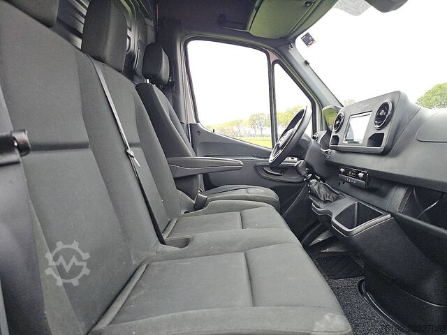 High-roof van MERCEDES-BENZ SPRINTER 316 L3H2 Maxi Airco Eur6