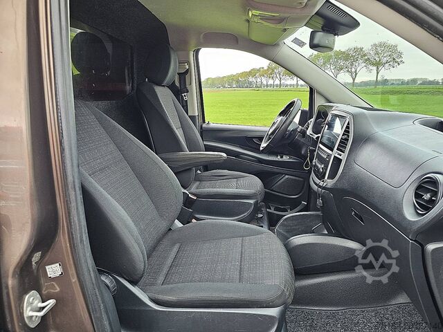 Karavan z visoko streho MERCEDES-BENZ VITO