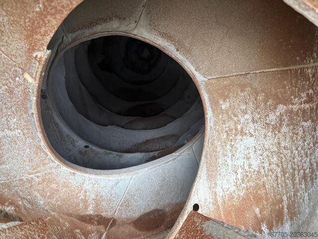 Camion malaxeur à béton Astra HD8 84.44-80