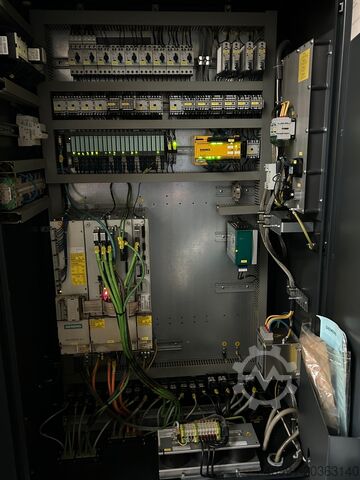 Centre d’usinage vertical DMG DMC 1035V eco