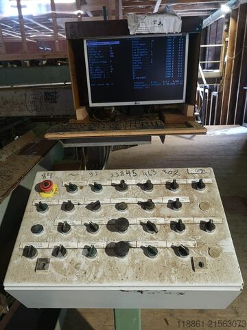 Stroj za obdelavo lesa Lasu Konsult Oy 