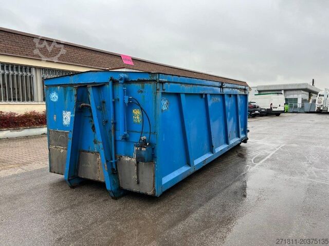 Hákový kontejner CONTAINER SCARRABILE USATO CON COPERCHIO
