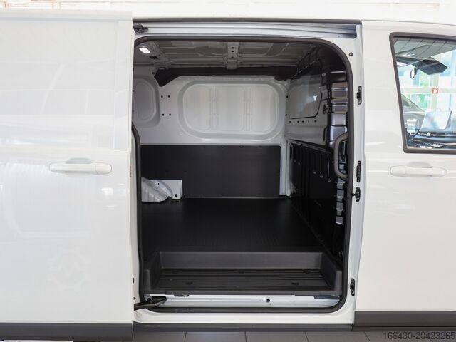 Панелен ван Maxus eDELIVER 7 KA L1H1 77 kW/h Klima Kamera LED P