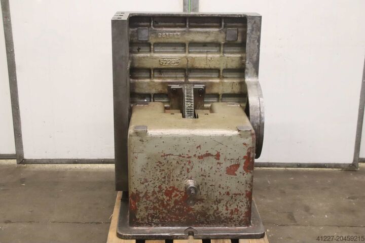 Uzkabināms kubs ar regulējamu leņķi Guss 1000/800/H630 mm