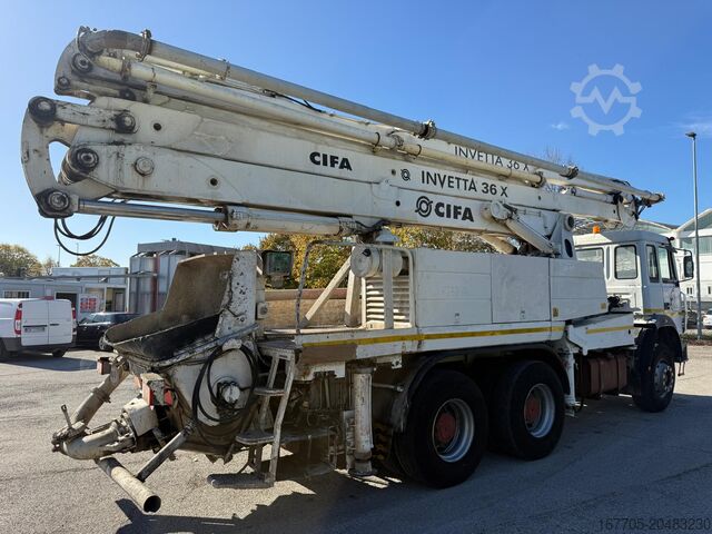 רכב כיבוי אש עם משאבה (כבאית) Iveco Magirus 330