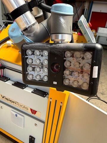 Kolaborativní robot Universal Robots UR 10 Cobot