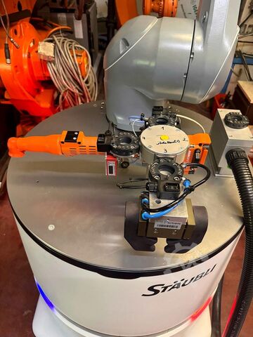 Průmyslový robot Stäubli MRS TX2-90