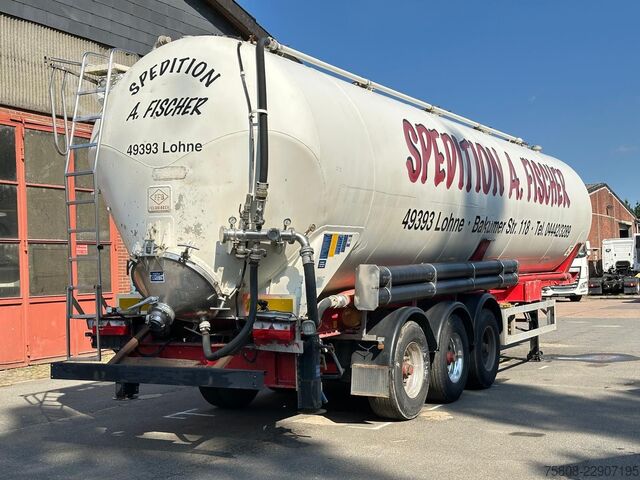 Semi-remorque silo FELDBINDER Kippsilo 60m³ Hydraulik