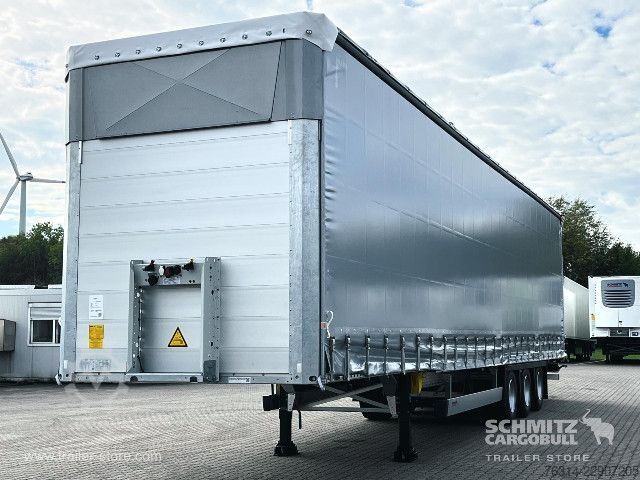 Naczepa otwarta z plandeką Schmitz Cargobull Curtainsider Mega Getränke