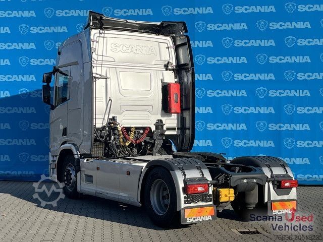 Hazardous materials truck Scania R 450 A4x2NB RETARDER DIFF-L FULL AIR 8T P-AIRCO