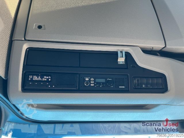 Hazardous materials truck Scania R 450 A4x2NB RETARDER DIFF-L FULL AIR 8T P-AIRCO