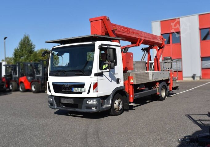 Platformă de lucru montată pe camion Ruthmann T300.3 (TÜV und UVV neu!)