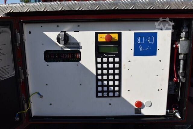 Platformă de lucru montată pe camion Ruthmann T300.3 (TÜV und UVV neu!)