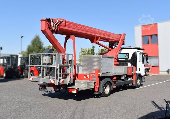 Platformă de lucru montată pe camion Ruthmann T300.3 (TÜV und UVV neu!)