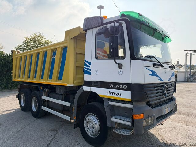 Camión volquete Mercedes-Benz ACTROS 3348