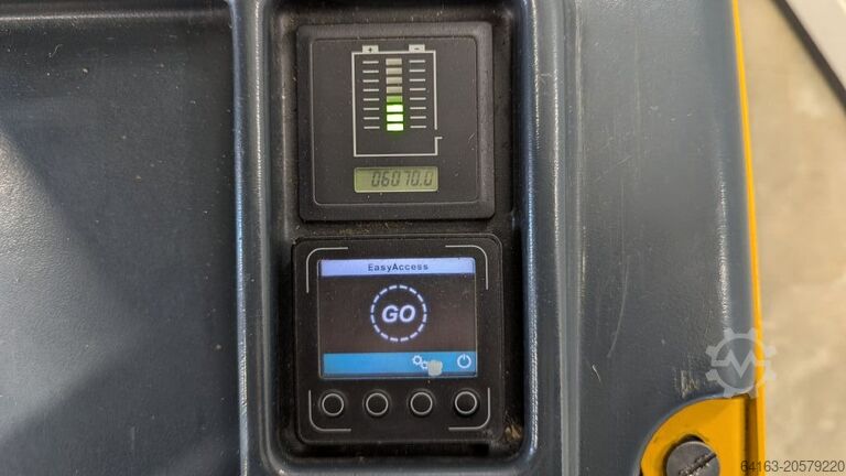 Máy kéo Jungheinrich EZS 130