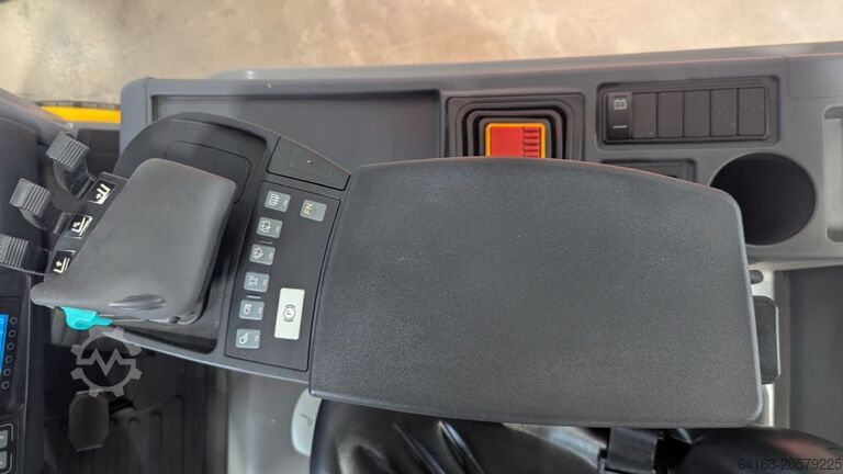 電動3輪フォークリフト Jungheinrich EFG 220 Li-Ion Batterie