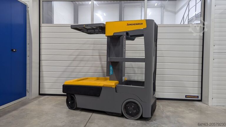 Pasūtījumu komplektētājs ar vidējo pacēlāju Jungheinrich EKM 202