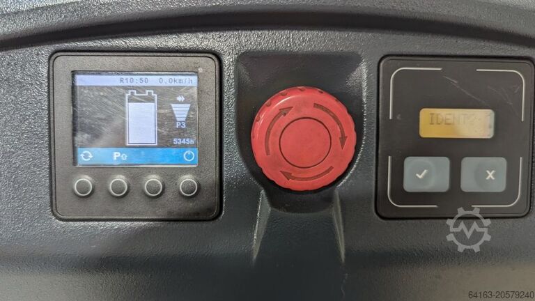 Pasūtījumu komplektētājs ar mazu pacēlāju Jungheinrich ECE 225 HP