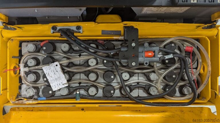 Palešu ratiņi Jungheinrich ERE 120 feste Standplattform