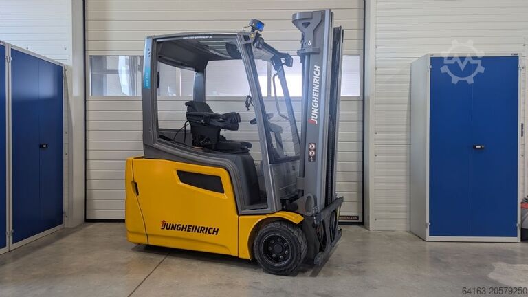 Elektriskais trīsriteņu iekrāvējs Jungheinrich EFG 220 G-470DZ