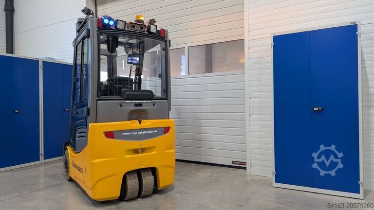 Carrello elevatore elettrico a 3 ruote Jungheinrich EFG 215 GE115-550DZ