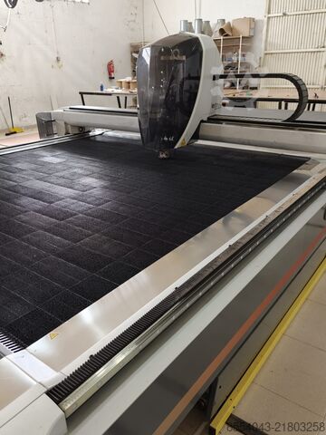 Máquina de corte textil Lectra Vector Fashion iQ50