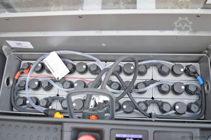 Kamioni sa paletama Jungheinrich EJC 216