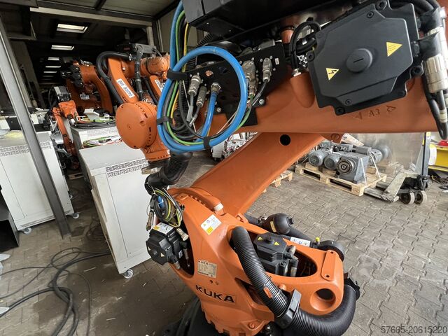 Pramoniniai robotai KUKA KR300 R2500 ULTRA KRC4