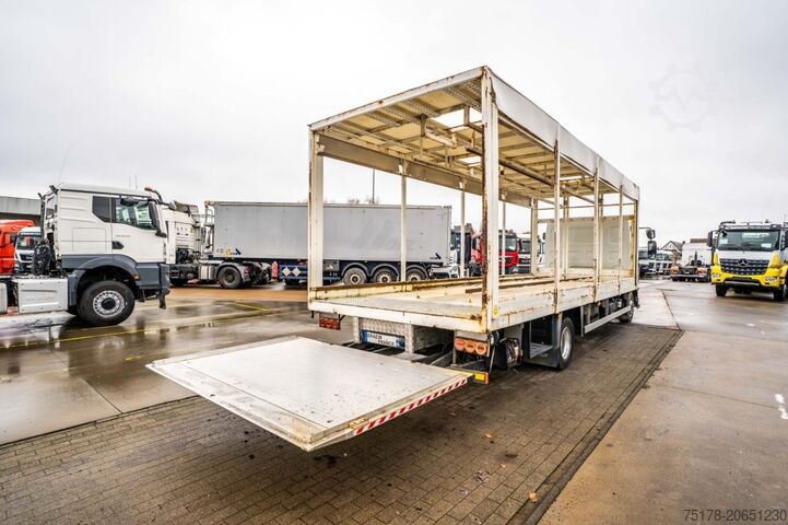 Brezentas RENAULT MIDLUM 180 DXI (12 T)