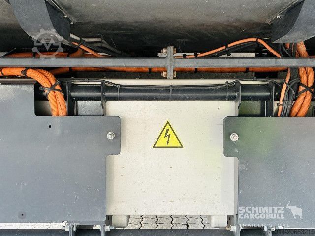 Semi-reboque frigorífico Schmitz Cargobull Tiefkühler Standard Trennwand Ladebordwand