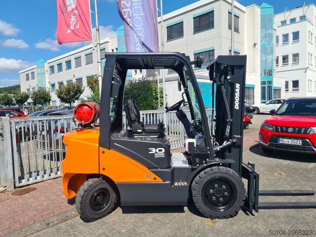 Montacargas de GLP Doosan G30P-7