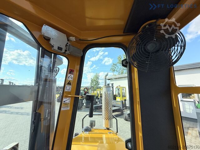 Forklift empat arah Combilift C4000 / GAS / DUPLEX 4100 / POSITIONER