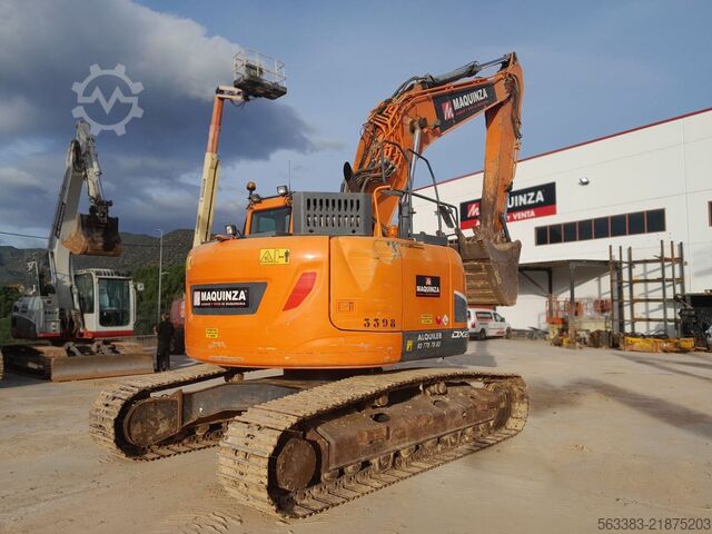 Excavadora sobre orugas Doosan DX235LCR