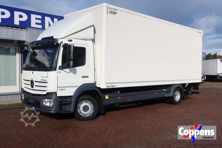 βαλίτσα Mercedes-Benz Atego 1223 1223 L  Bak + Klep Bar 3000 KG