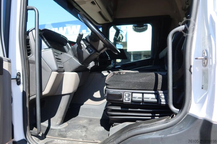 Kovček Scania P320 Bak+ Dhollandia klep 2.000 kg Slaapcabine