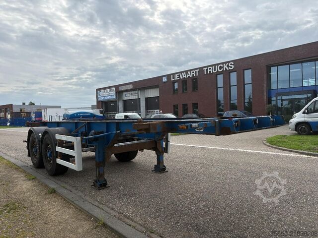 Prevoz zabojnikov Renders ROC 12.18 C20 20 FT Chassis / BPW Axles / Discb...