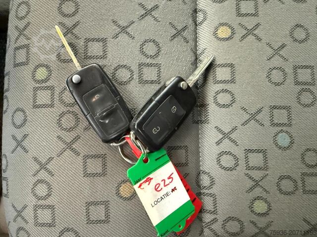 Leveransbil med dubbelhytt Volkswagen Transporter 2.5 tdi 130 pk L2 Dubbel Cabine