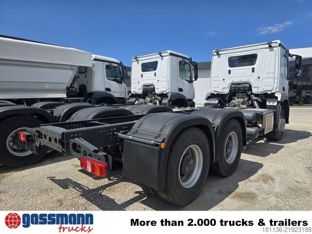 Kamyon şasisi Mercedes-Benz Arocs 2636 6x4, 3x VORHANDEN!