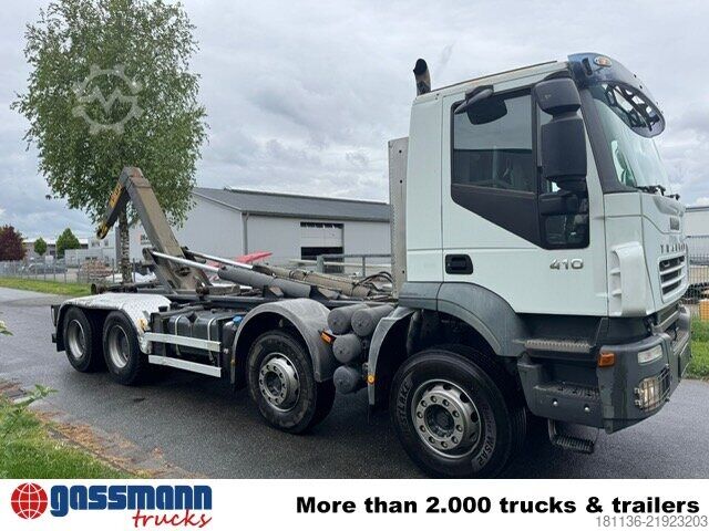 Kanca kasalı yük kamyonu (roll-off) Iveco Trakker 340 T 41 8x4
